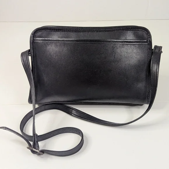 Wilson Pelle Studio Black Leather Crossbody Bag - Picture 15 of 15